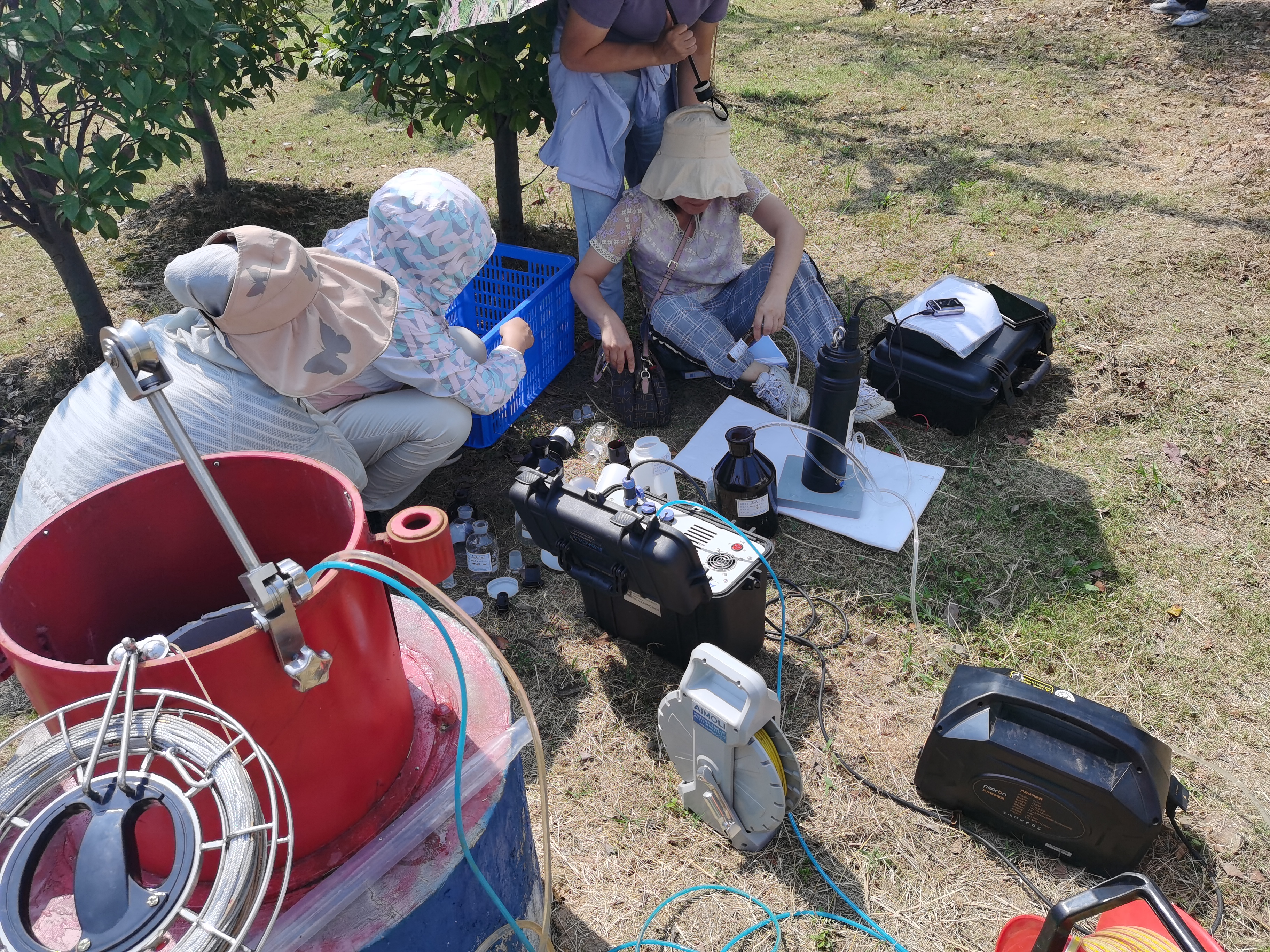 潛水泵洗井氣囊泵采樣現場案例